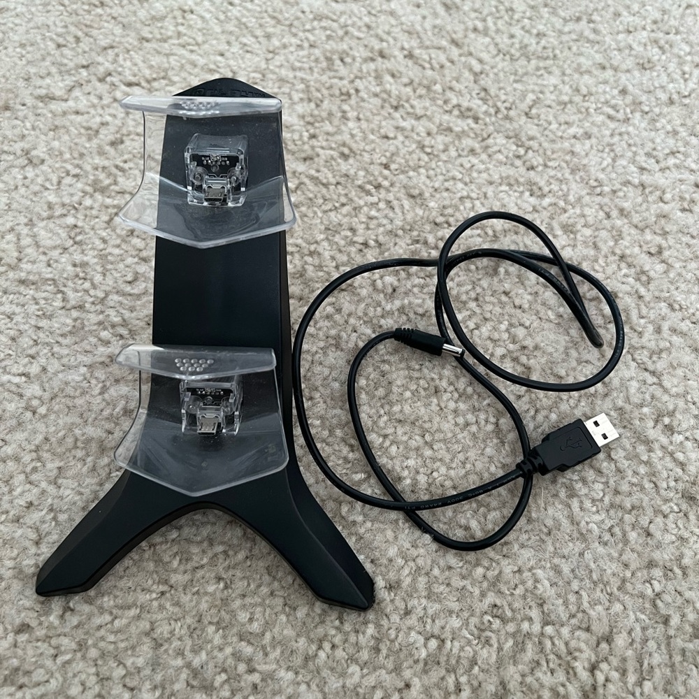 PS4 Controller Charging Stand